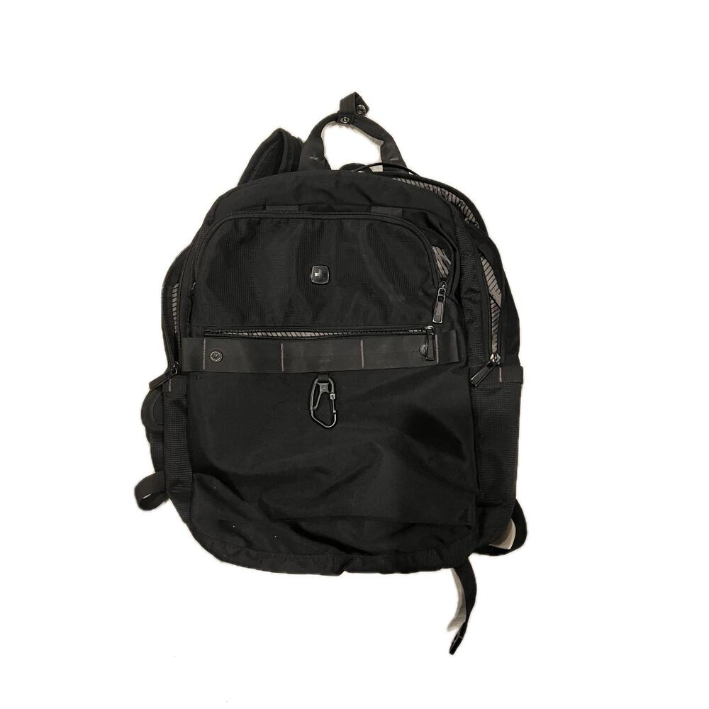 Swiss Gear 18” Backpack w Carabiner Black